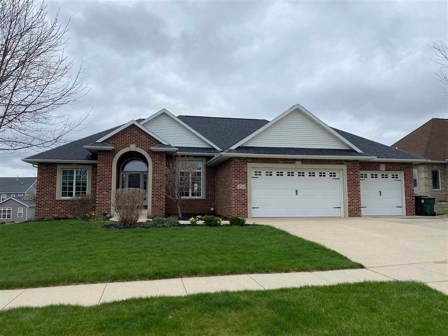 2710 Northview Ln, Cedar Falls, IA 50613 - photo 1