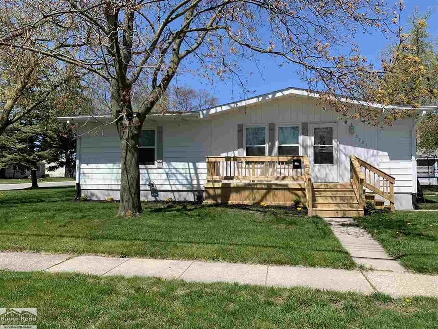 2223 White St, Port Huron, MI 48060 - photo 1