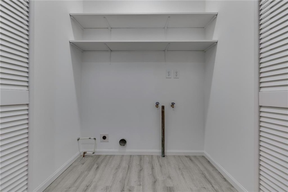 3439 Central Ave, Columbus, IN 47203 - photo 1