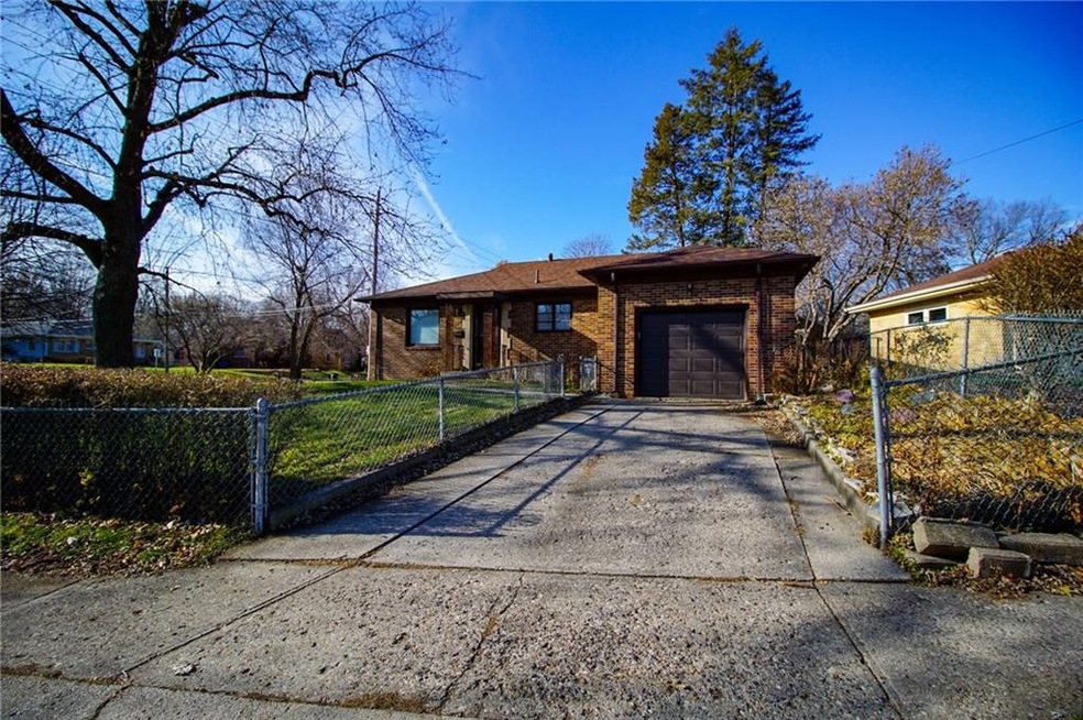 3000 44th St, Des Moines, IA 50310 - photo 1