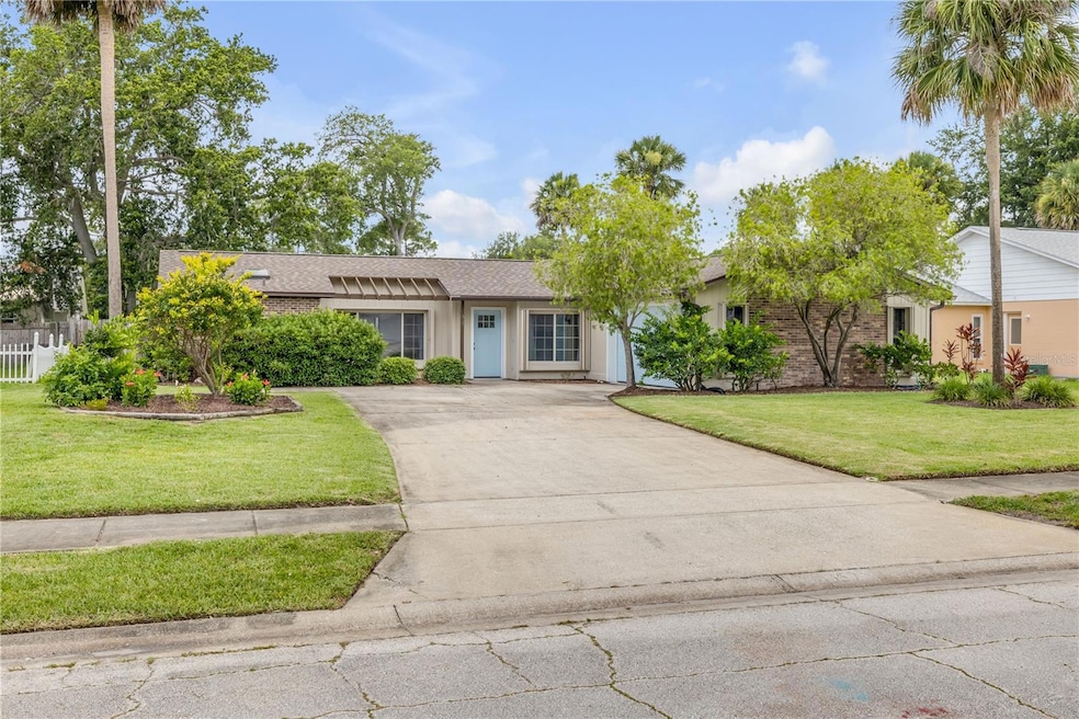 For Sale $351,999 • Co-Listing Agent