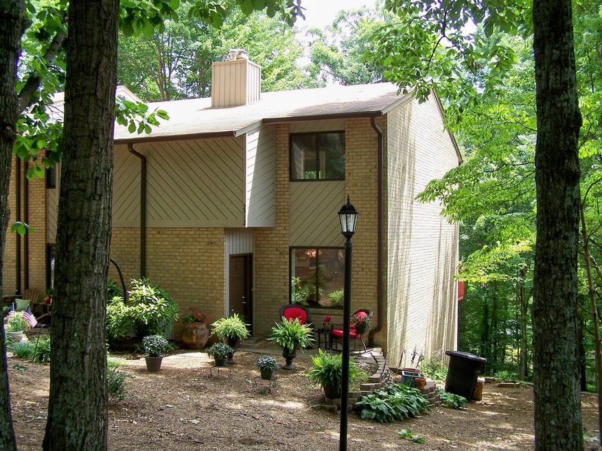 2912 Tree Swallow Road, Roanoke, VA