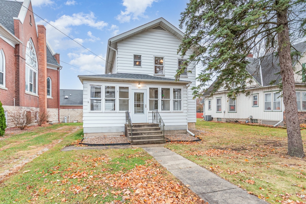 315 S Gage St, Somonauk, IL 60552 - photo 1