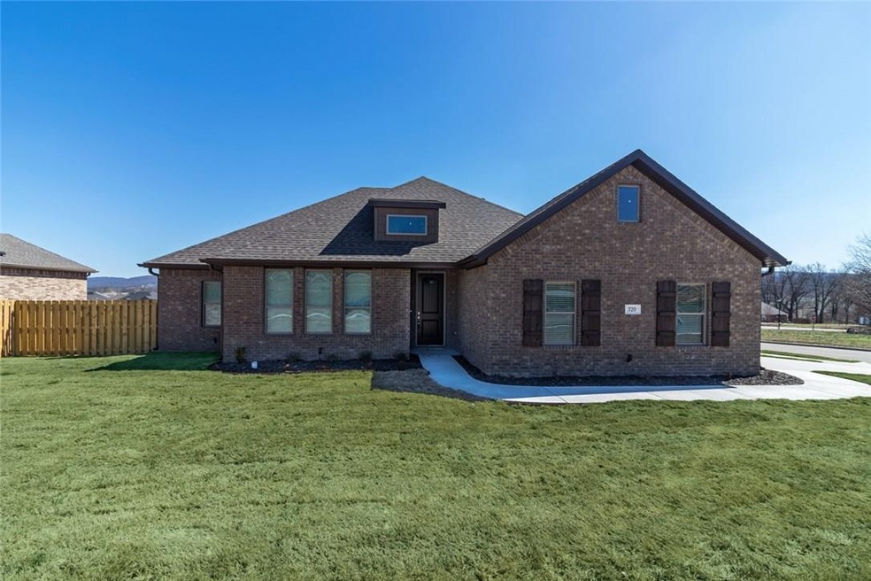 320 Captain Stockton St, Prairie Grove, AR 72753 - photo 1