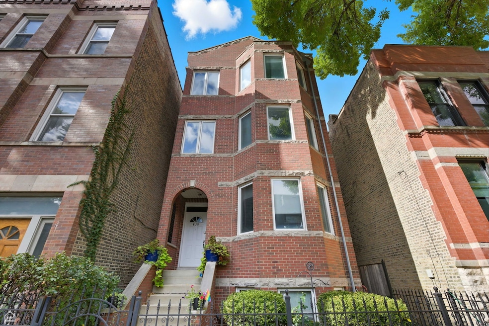 830 N Hermitage Ave unit 2, Chicago, IL 60622 - photo 1