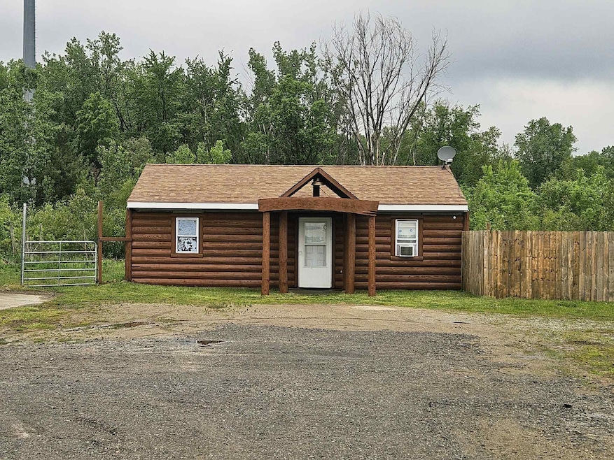 5463 U S 12, Three Oaks, MI 49128 - photo 1