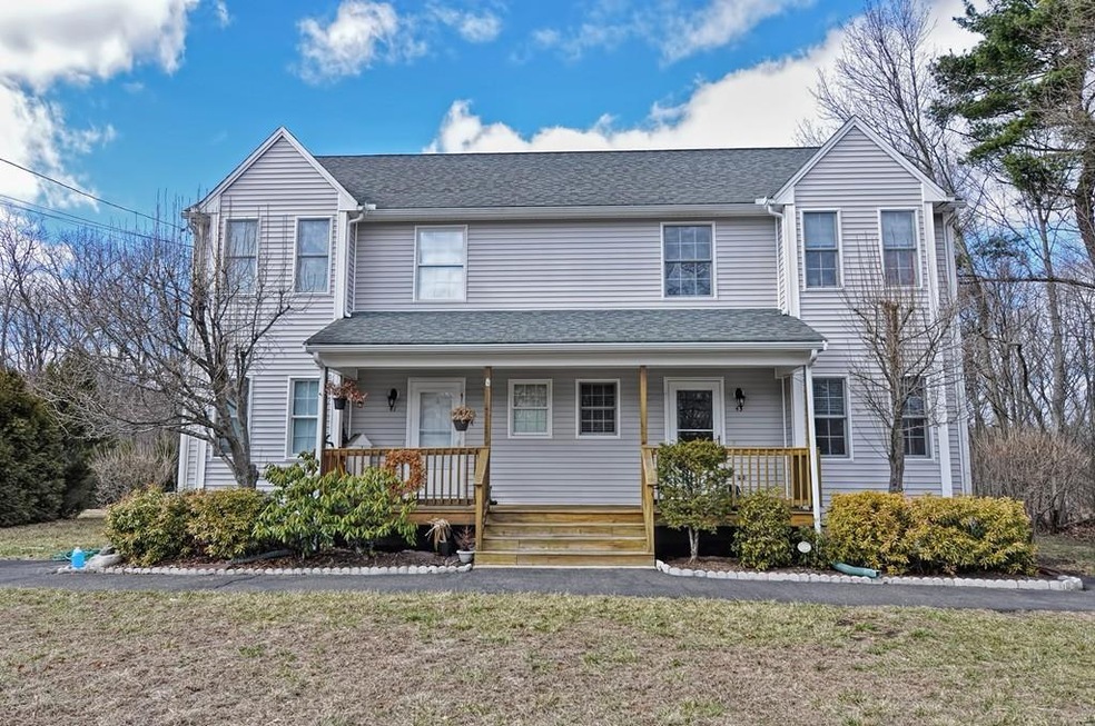 43 Chestnut St, Franklin, MA 02038 - photo 1