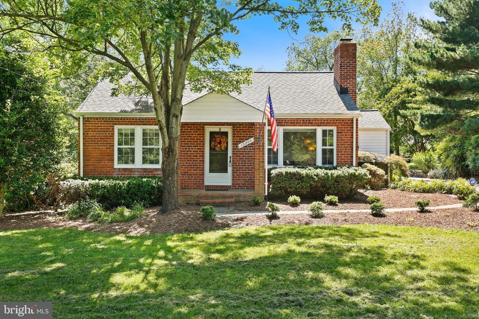 15204 Blackburn Rd, Burtonsville, MD 20866 - photo 1