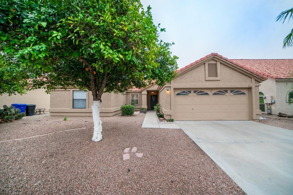 Welcome to 1249 E Campbell Ave!