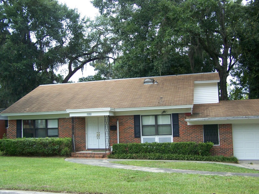 1350 Grove Park Blvd, Jacksonville, FL 32216 - photo 1