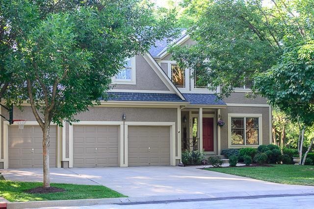 7638 Darnell St, Shawnee, KS 66216 - photo 1