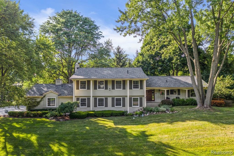 Welcome to 803 Satterlee, Bloomfield Twp!