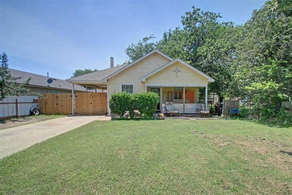 803 Trinity St, Cleburne, TX 76031 - photo 1