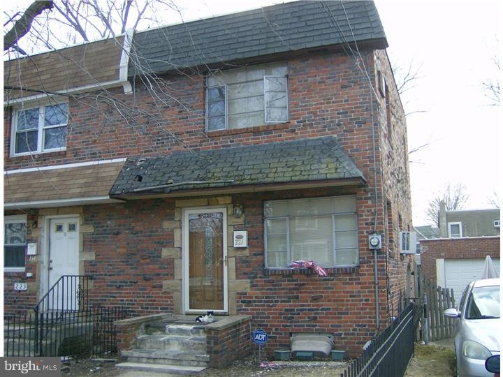 221 S 35th St, Camden, NJ 08105 - photo 1