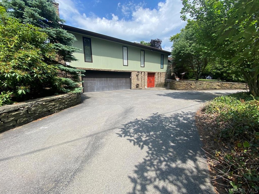 510 Viewmont Ave, Johnstown, PA 15905 - photo 1