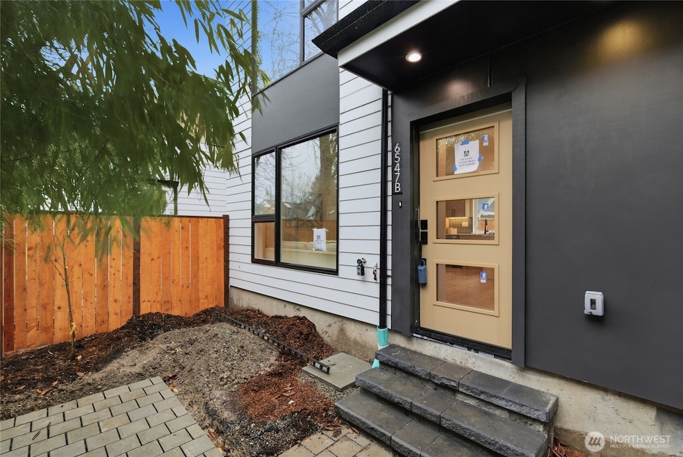 6547 11th Ave NW unit B, Seattle, WA 98117 - photo 1