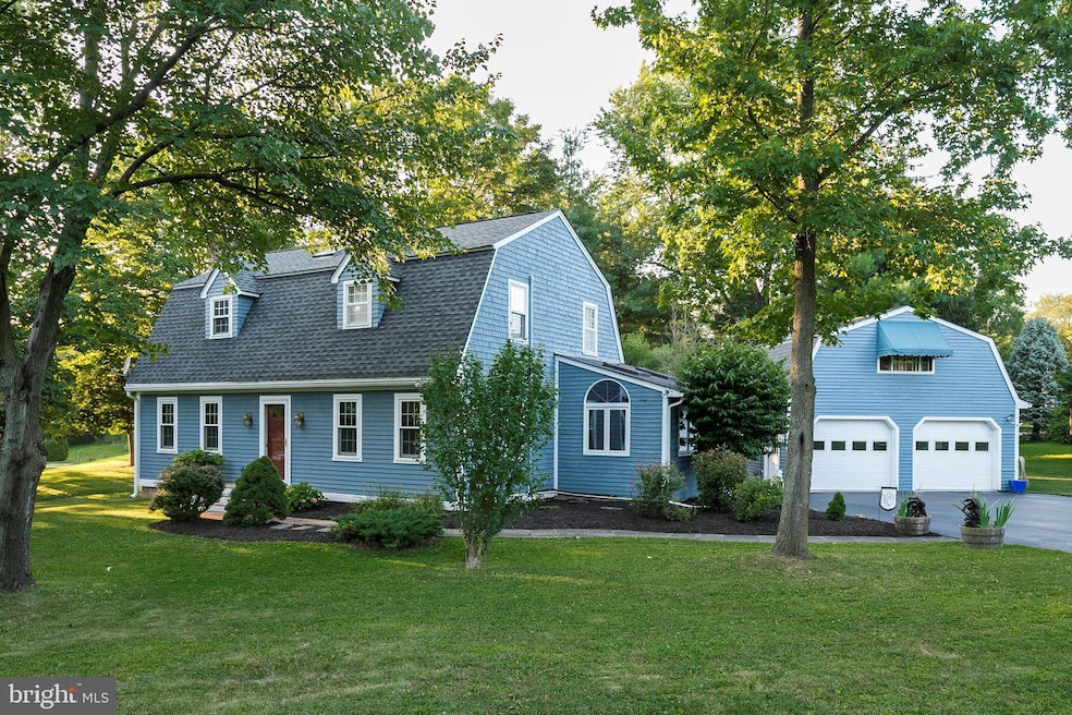 15 Lafayette Dr, Phoenixville, PA 19460 - photo 1