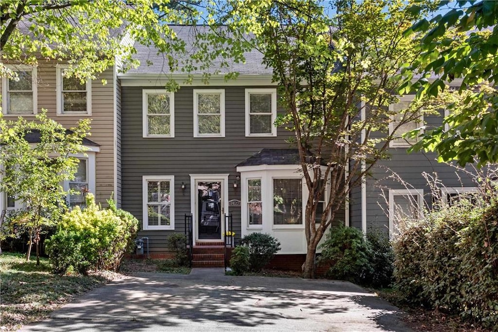 1427 Old Virginia Ct SE, Marietta, GA 30067 - photo 1