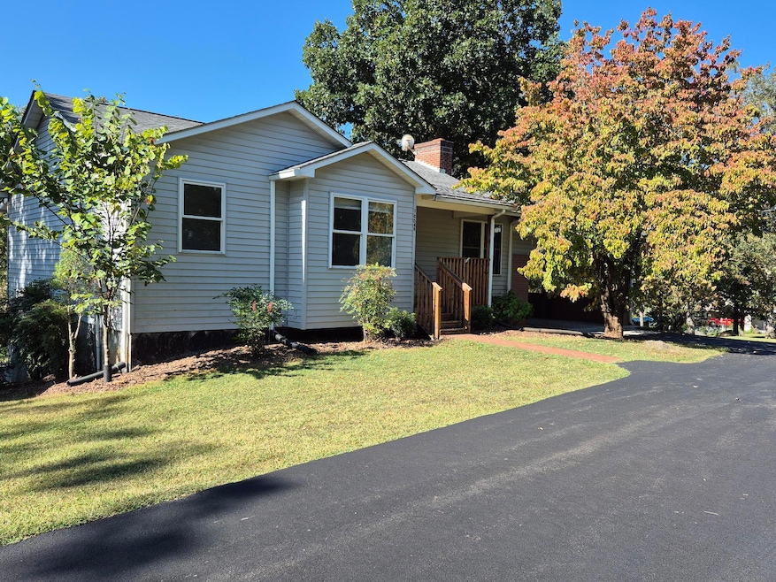 10048 Moneta Rd, Bedford, VA 24523 - photo 1