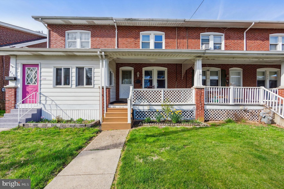 718 W 3rd St, Lansdale, PA 19446 - photo 1
