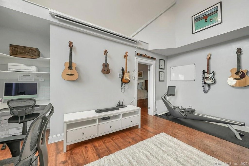 5 Hundley Ct unit 3A, Stamford, CT 06902 - photo 1