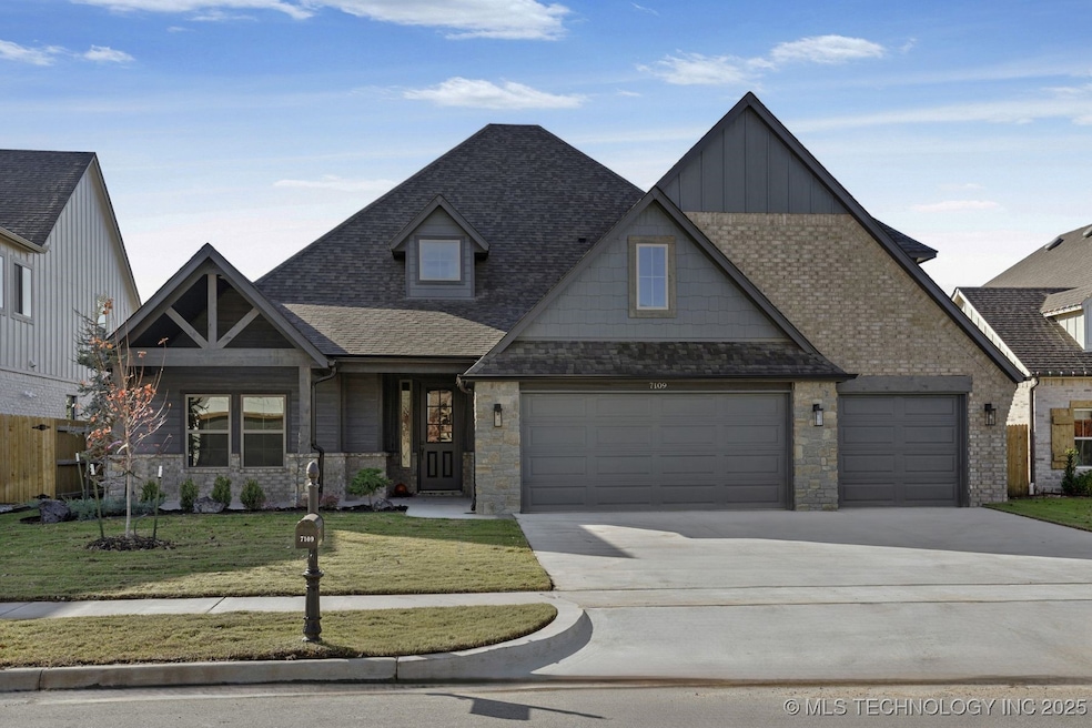 7109 E Queens St, Broken Arrow, OK 74014 - photo 1