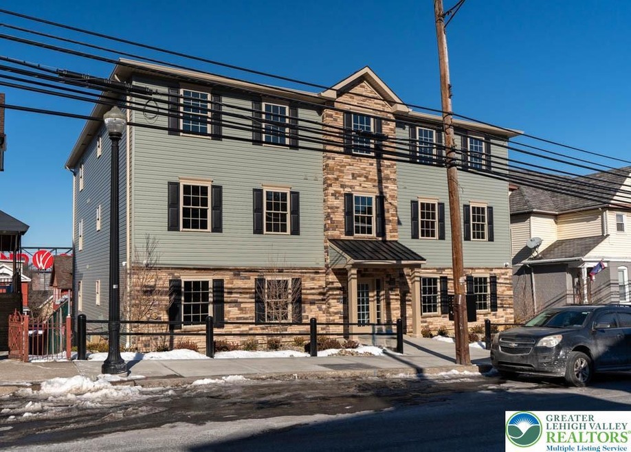 1275 E 4th St unit 202, Bethlehem, PA 18015 - photo 1