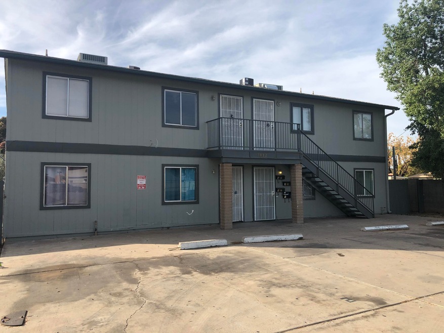 1832 N 31st Place unit 4, Phoenix, AZ 85008 - photo 1