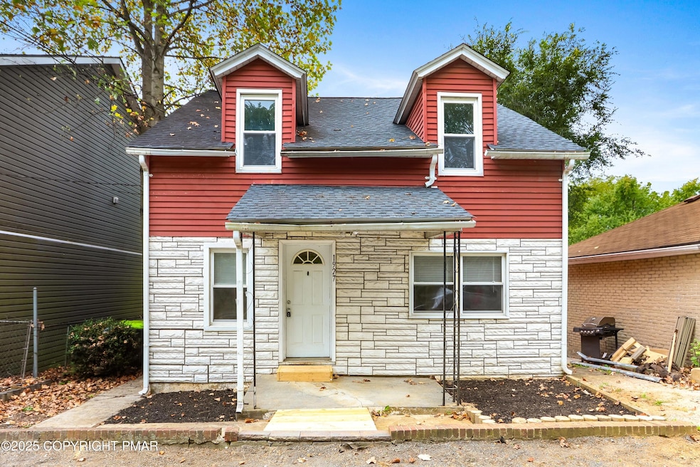 1927 Willow Park Rd, Bethlehem, PA 18020 - photo 1