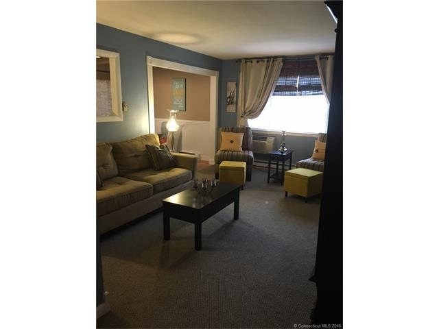 85 Acorn St unit 1, Bridgeport, CT 06606 - photo 1