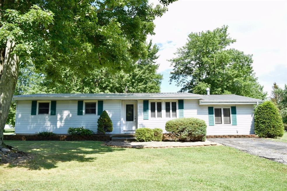 602 Floyd Ave, Versailles, IN 47042 - photo 1