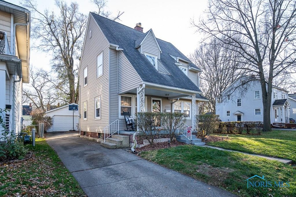 2223 Charlestown Ave, Toledo, OH 43613 - photo 1