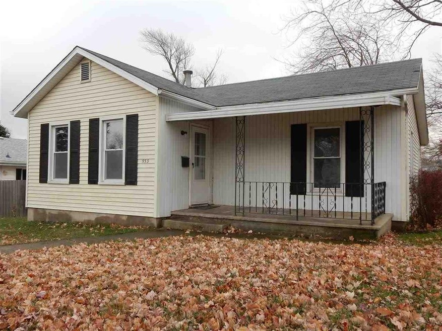 553 4th St, Lincoln, IL 62656 - photo 1