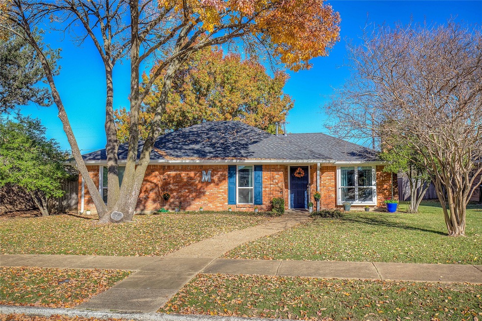 304 Stoneybrook Dr, Wylie, TX 75098 - photo 1