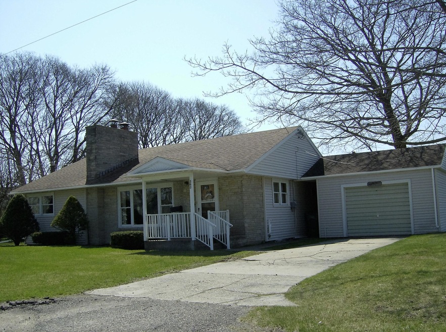 360 Goudreau St