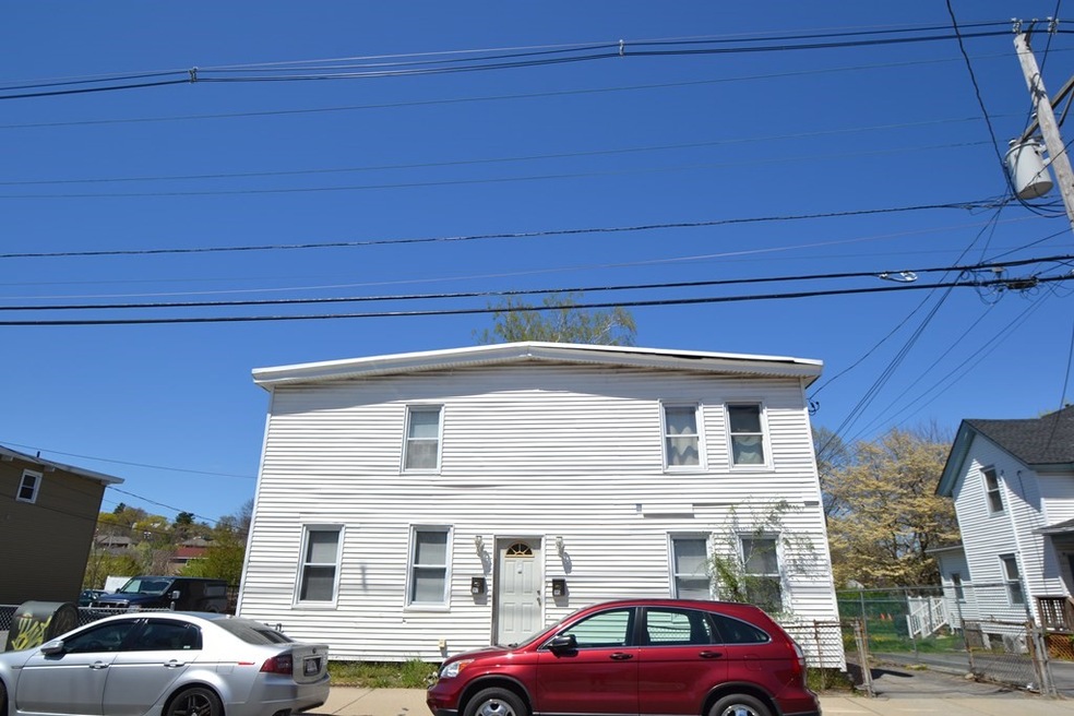 195 Water St unit 199, Lawrence, MA 01841 - photo 1