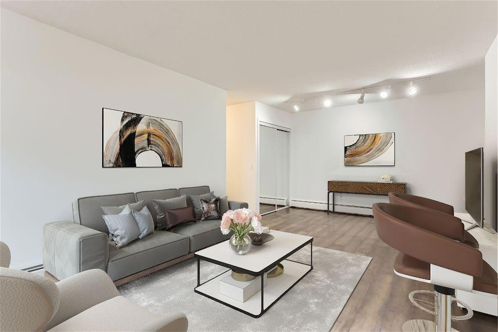 1331 W 82nd St unit A, Bloomington, MN 55420 - photo 1