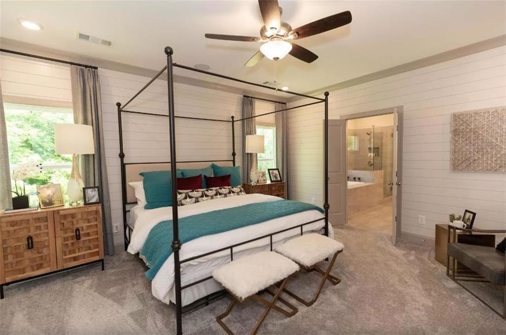 Chamberlain Owners Bedroom *Photos shown are for v