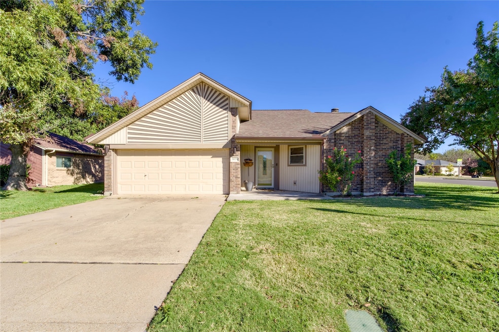 Pending $255,000 • Co-Listing Agent