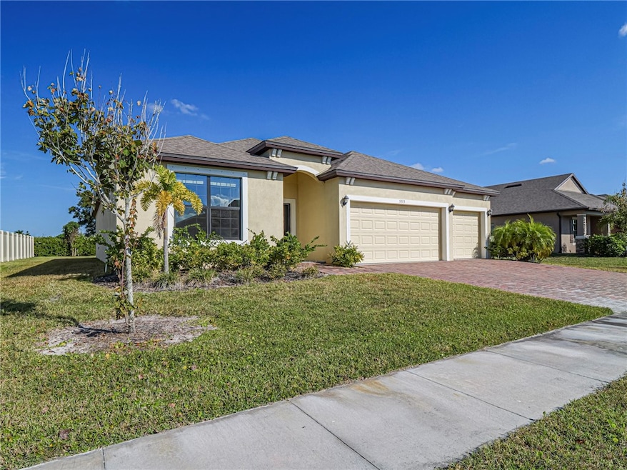 5513 1st Square, Vero Beach, FL 32968 - photo 1