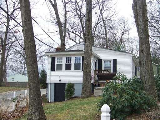 62 Hunter Ave, Hudson, MA 01749 - photo 1