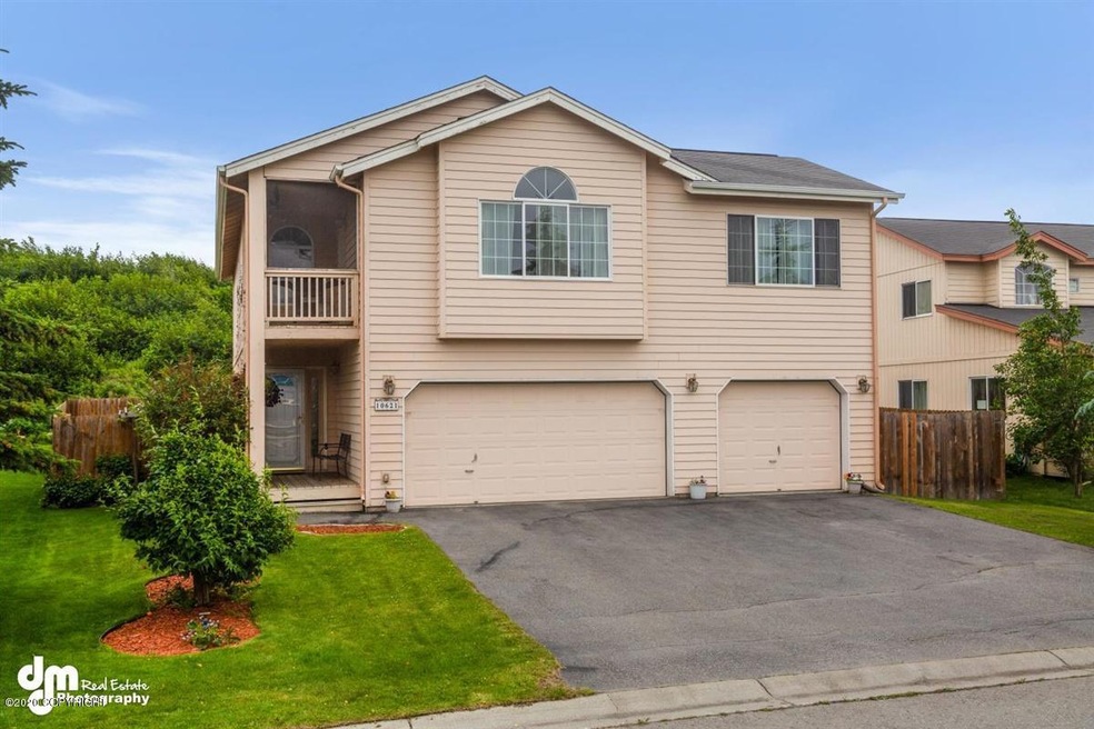 01-Exterior_DMD_3907