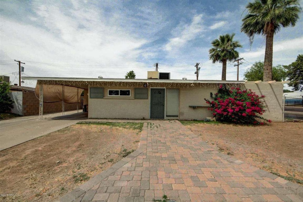 7502 W Mitchell Dr, Phoenix, AZ 85033 - photo 1