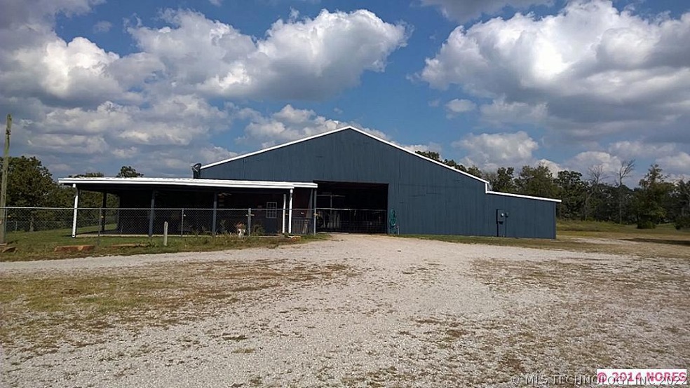 front of property over 10000 sq ft under roof