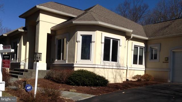 20900 Waterbeach Place, Sterling, VA 20165 - photo 1