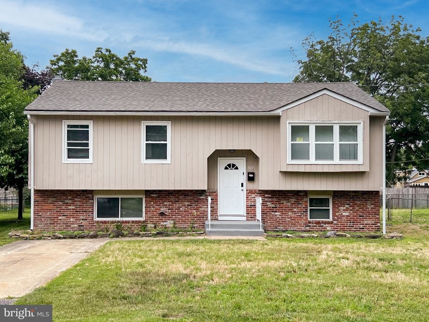 517 Walnut Ave E, Lindenwold, NJ 08021 - photo 1