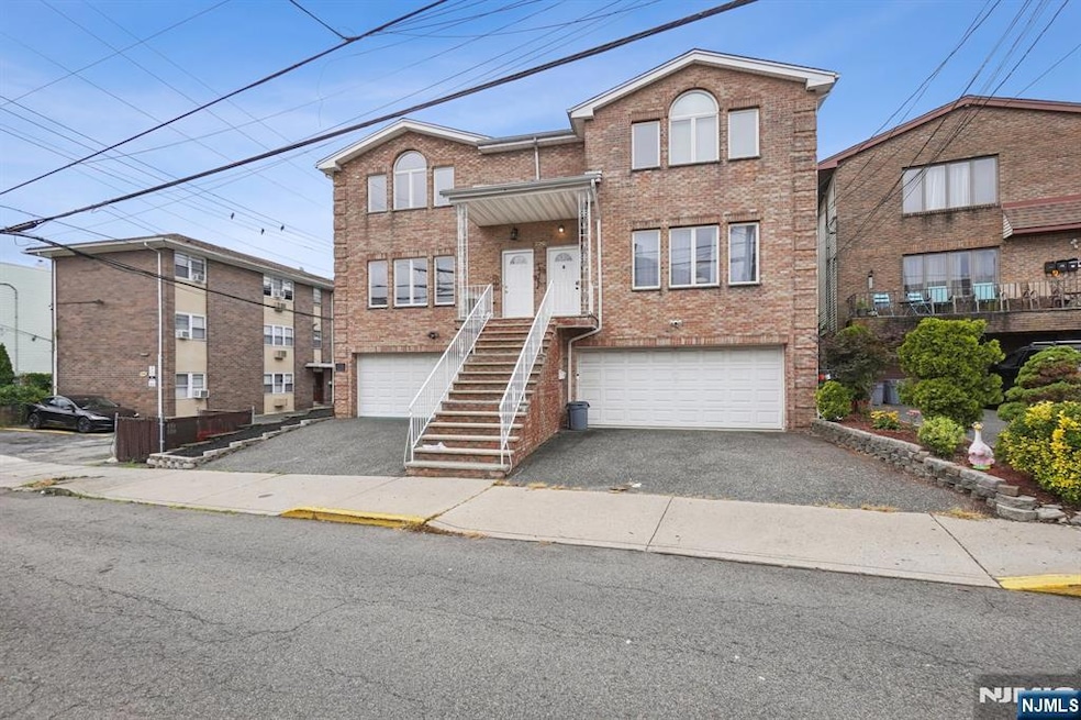 220 Cliff St unit A, Cliffside Park, NJ 07010 - photo 1