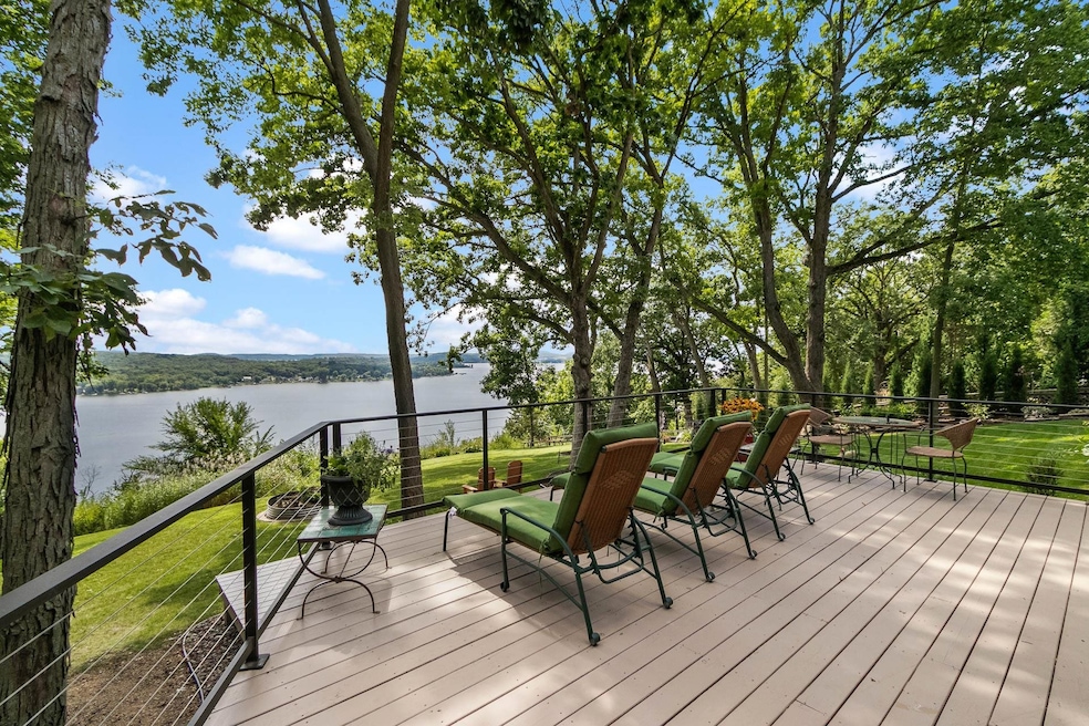 For Sale $954,900 • Co-Listing Agent