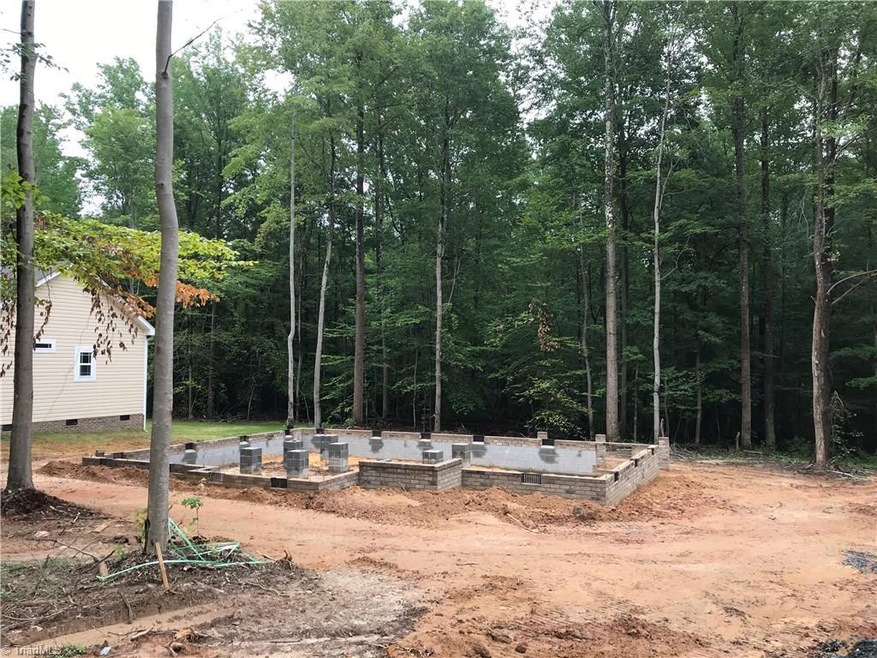 309 Hubbard St, Reidsville, NC 27320 - photo 1