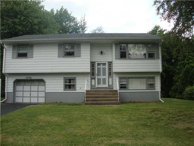 8 Centennial Dr, Garnerville, NY 10923 - photo 1